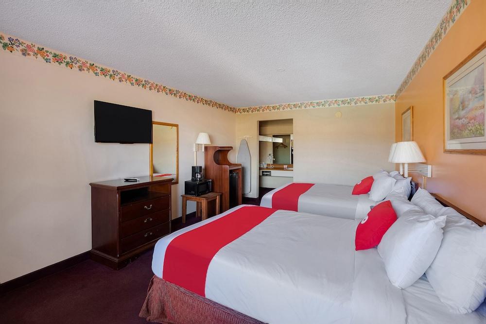 OYO Hotel Tyler Lindale Eksteriør bilde